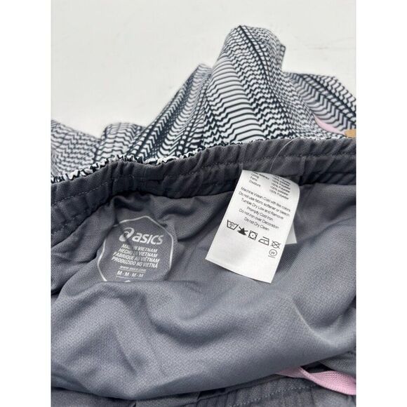 ASICS Women's Ready-Set 3In Graphic Shorts, Black/White - Picture 6 of 12